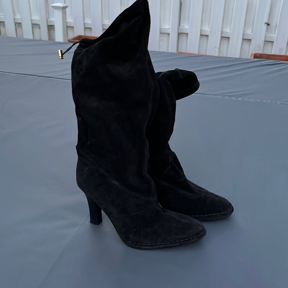 Hot Hollywood black suede boots in great condition can be one two ways - Picture 1 of 6